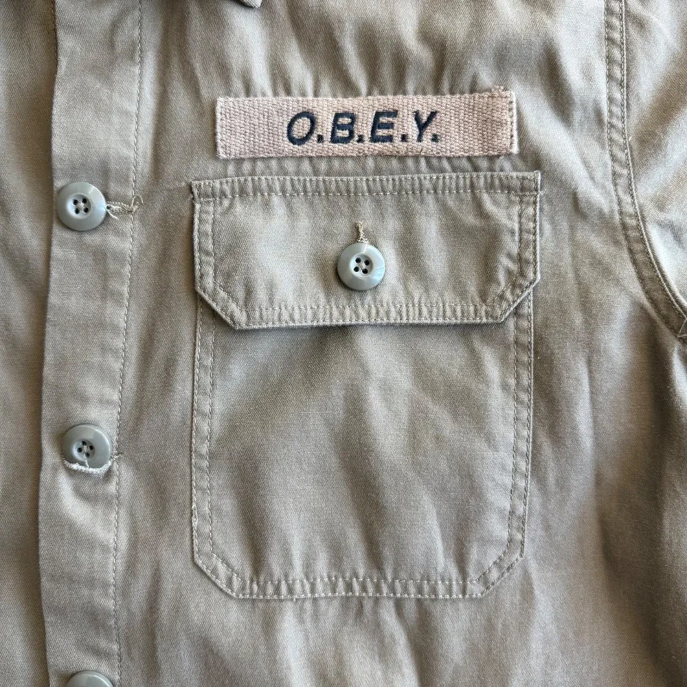Obey Worldwide Mens Khaki Tan Military Chore Jacket Shirt O.B.E.Y. Patch Medium